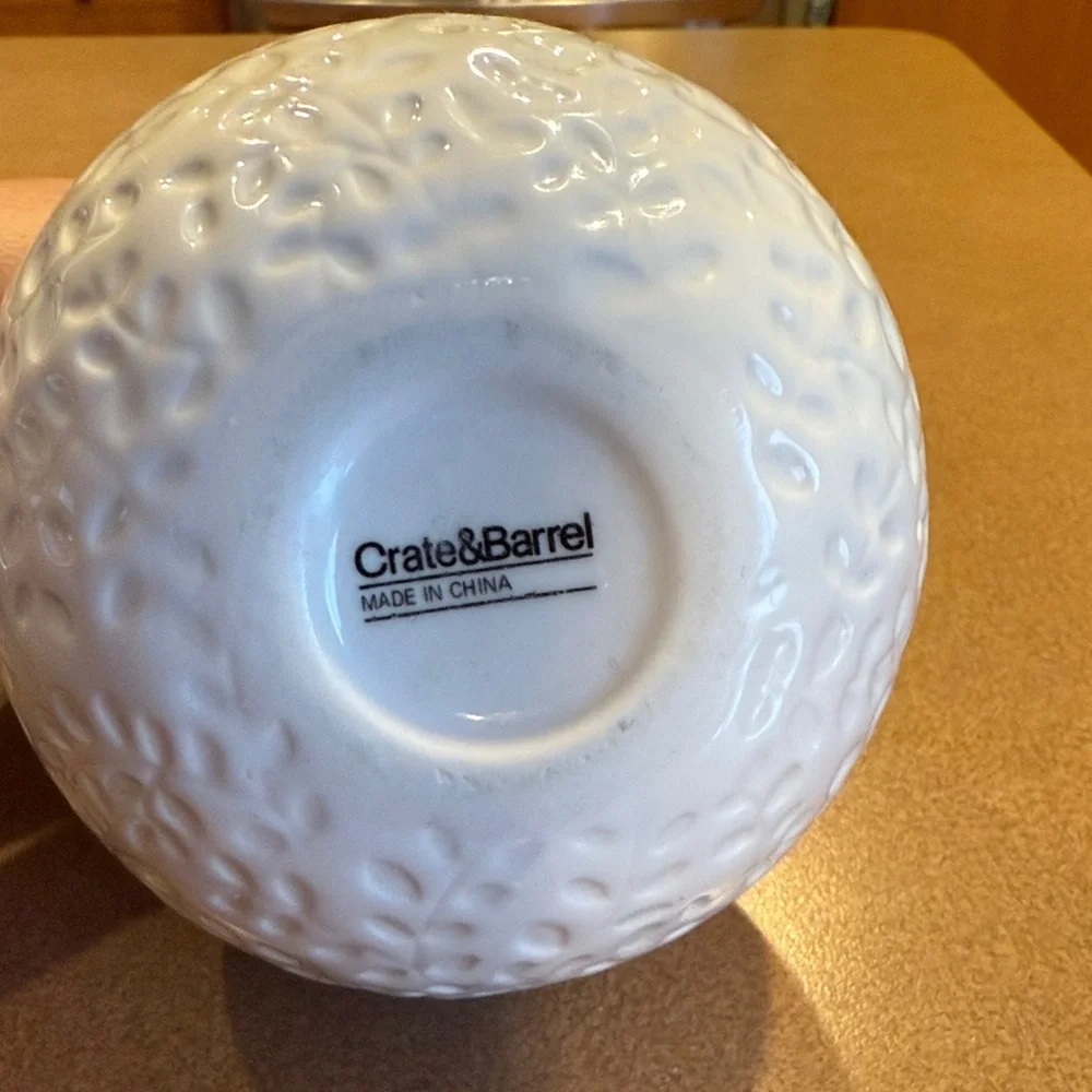 Crate&Barrel Lucy Textured Cream Vase 6”